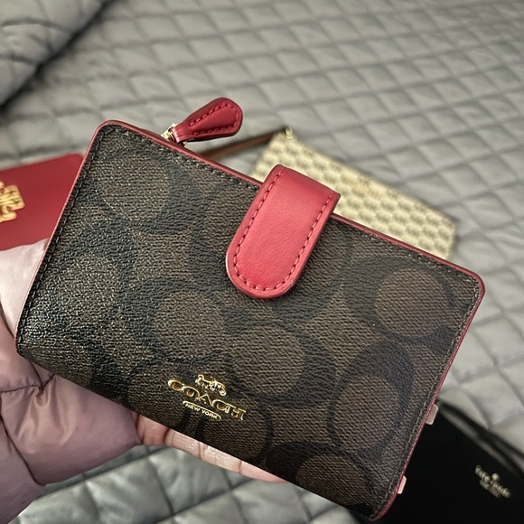 Red,black - Picture 5 of 5